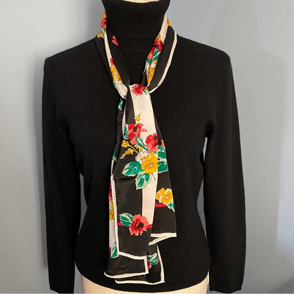 Classy Rectangular Scarf - Picture 2 of 7